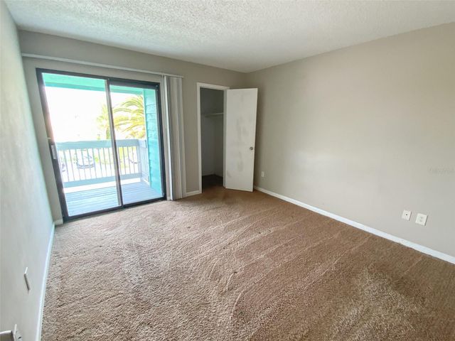 455 ALT 19 S 54, Palm Harbor, FL 34683