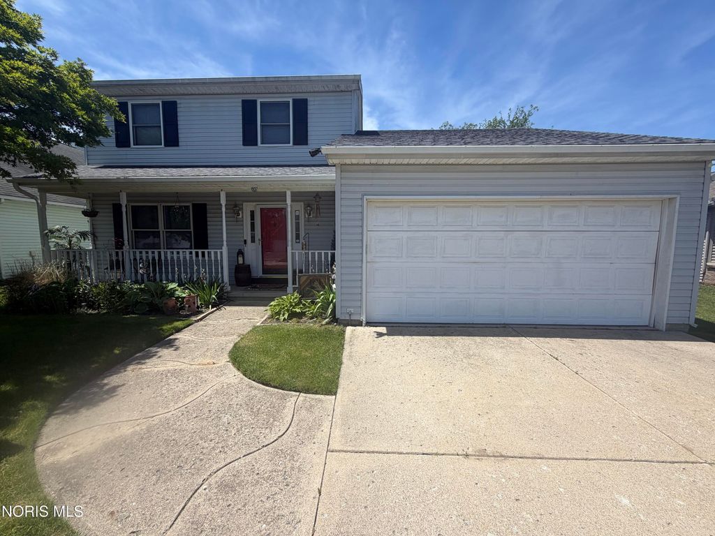 1937 Carvelle Drive, Northwood, OH 43619