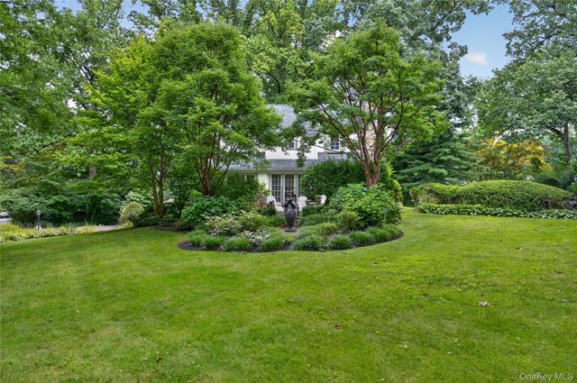 45 Cedar Drive, Great Neck, NY 11021