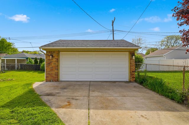 16608 Windermere Circle, Southgate, MI 48195