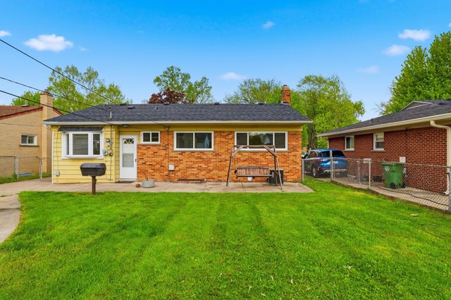 16608 Windermere Circle, Southgate, MI 48195