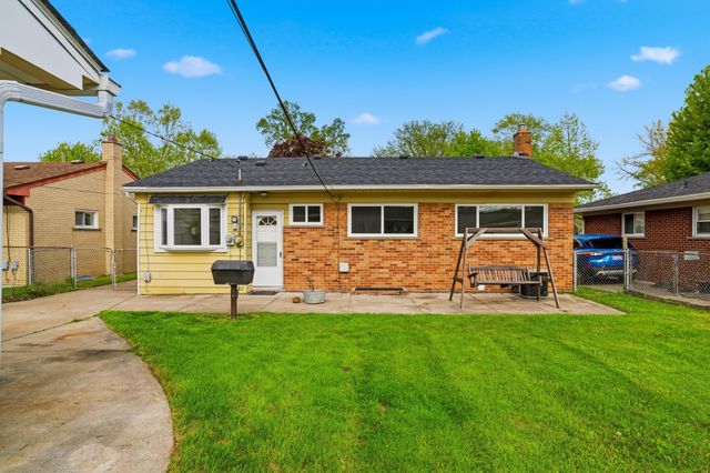 16608 Windermere Circle, Southgate, MI 48195