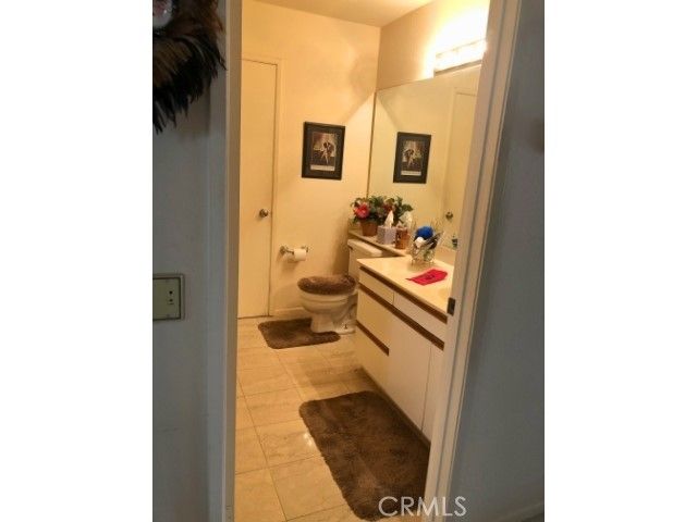 200 E Racquet Club Road 19, Palm Springs, CA 92262