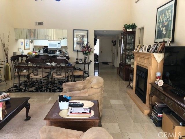 200 E Racquet Club Road 19, Palm Springs, CA 92262