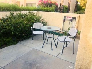 200 E Racquet Club Road 19, Palm Springs, CA 92262
