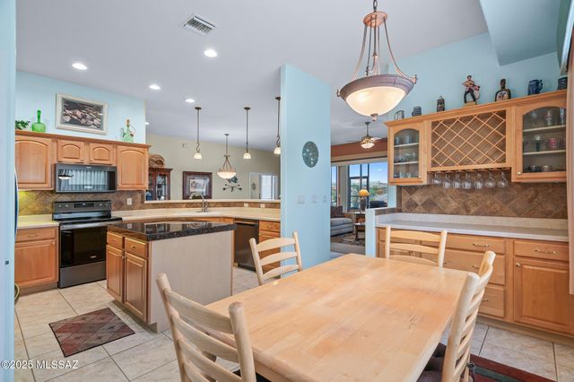 5090 S Vía Loma Verde, Green Valley, AZ 85622