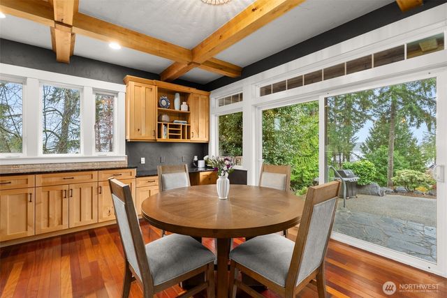 4719 Sunset Point Lane NW, Olympia, WA 98502