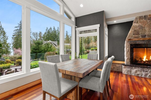 4719 Sunset Point Lane NW, Olympia, WA 98502