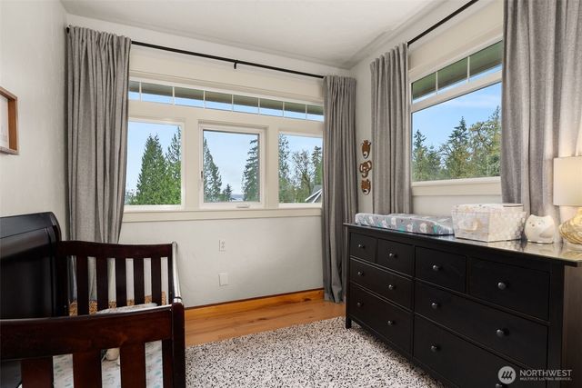 4719 Sunset Point Lane NW, Olympia, WA 98502