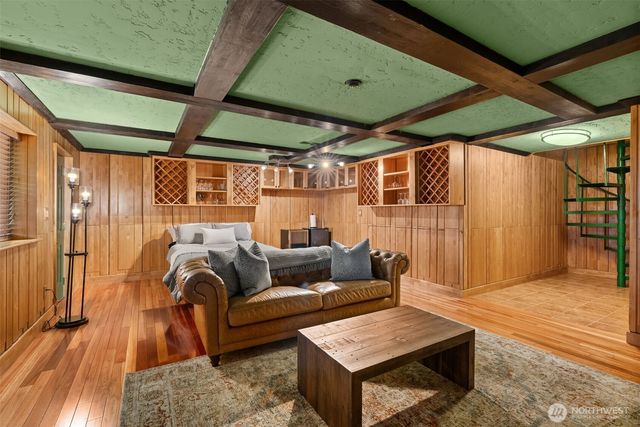 4719 Sunset Point Lane NW, Olympia, WA 98502