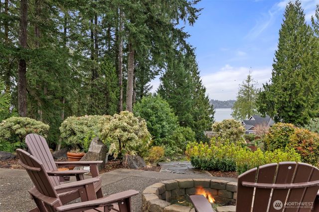 4719 Sunset Point Lane NW, Olympia, WA 98502