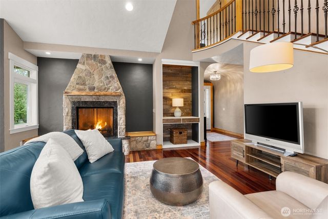 4719 Sunset Point Lane NW, Olympia, WA 98502