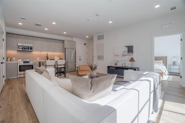 4315 S Congress Ave 205, Austin, TX 78745