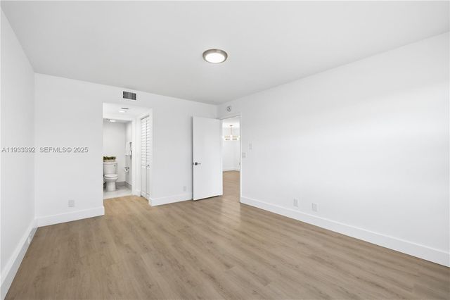 1101 SW 128th Ter 313C, Pembroke Pines, FL 33027