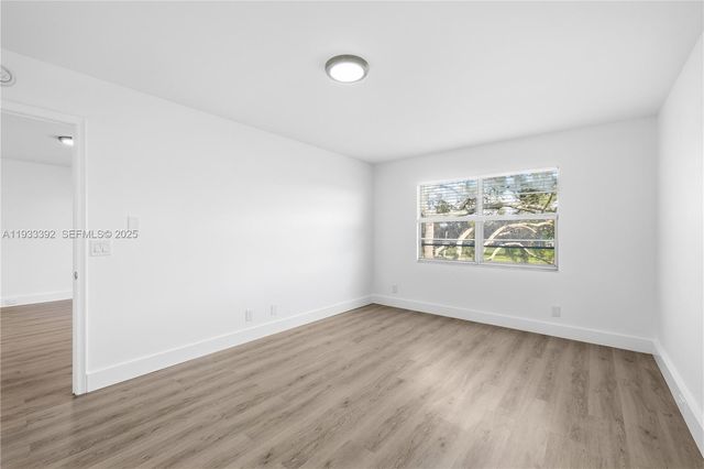 1101 SW 128th Ter 313C, Pembroke Pines, FL 33027