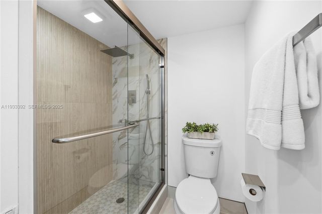 1101 SW 128th Ter 313C, Pembroke Pines, FL 33027