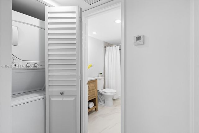 1101 SW 128th Ter 313C, Pembroke Pines, FL 33027