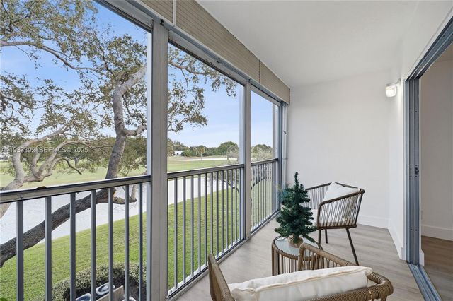 1101 SW 128th Ter 313C, Pembroke Pines, FL 33027