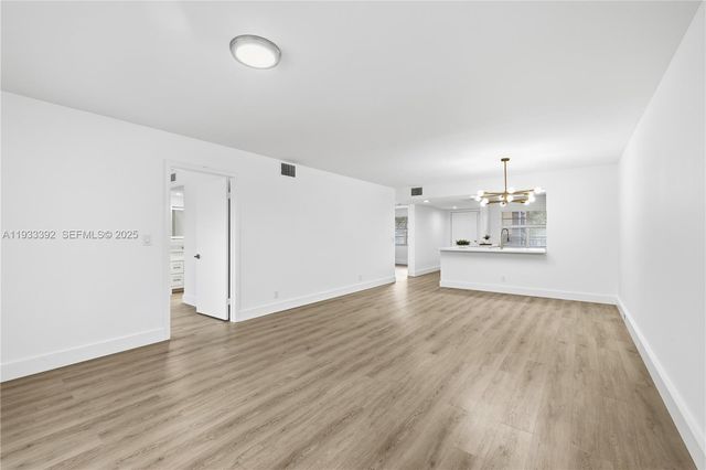 1101 SW 128th Ter 313C, Pembroke Pines, FL 33027