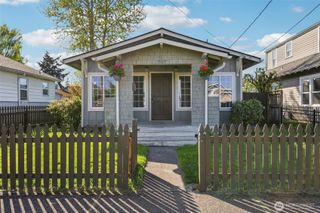 707 S 6th Avenue, Kelso, WA 98626