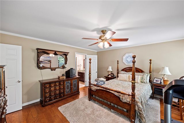 123 Hillcrest Drive, Russellville, AR 72802