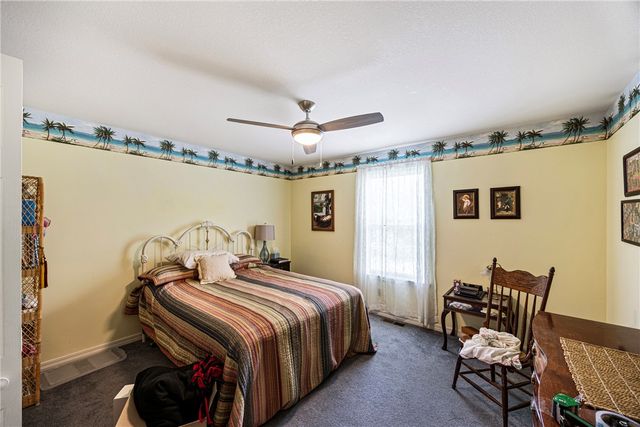 123 Hillcrest Drive, Russellville, AR 72802