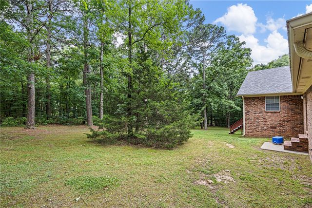 123 Hillcrest Drive, Russellville, AR 72802