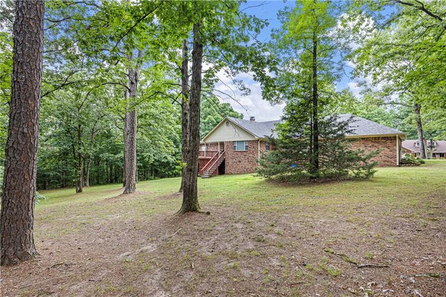 123 Hillcrest Drive, Russellville, AR 72802