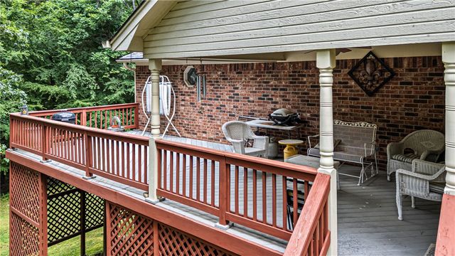 123 Hillcrest Drive, Russellville, AR 72802