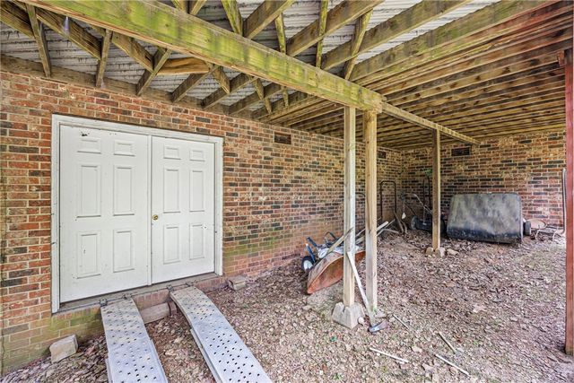 123 Hillcrest Drive, Russellville, AR 72802