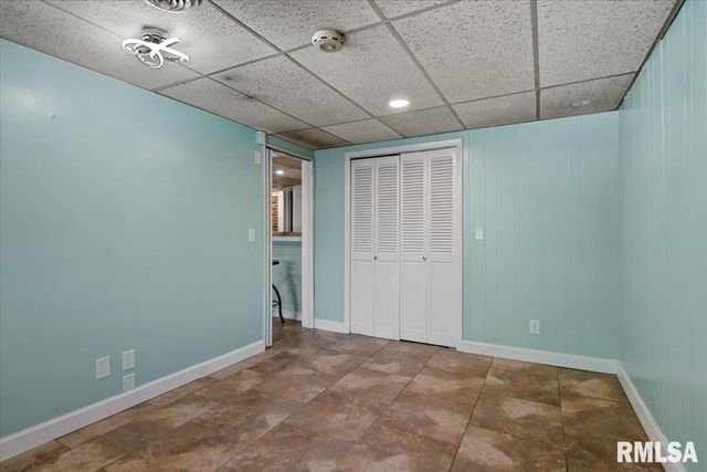 39 CRESTVIEW Drive, Chatham, IL 62629