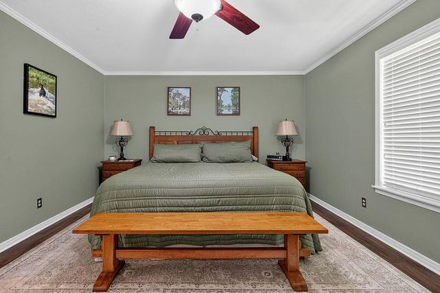 808 Mercer Rd, Marshall, TX 75672