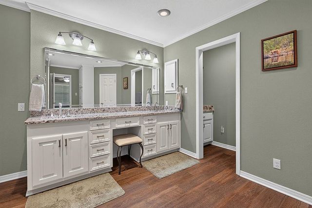 808 Mercer Rd, Marshall, TX 75672