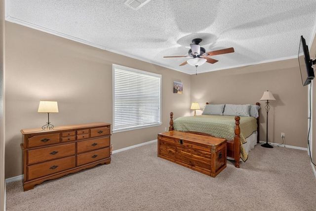 808 Mercer Rd, Marshall, TX 75672