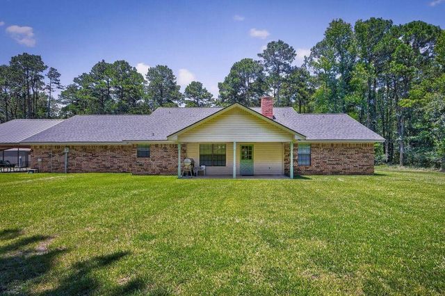 808 Mercer Rd, Marshall, TX 75672
