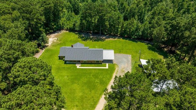 808 Mercer Rd, Marshall, TX 75672