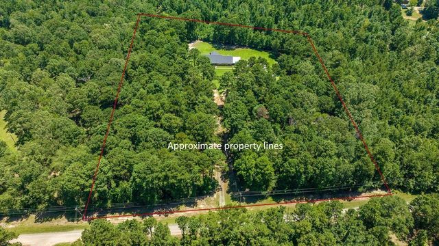 808 Mercer Rd, Marshall, TX 75672