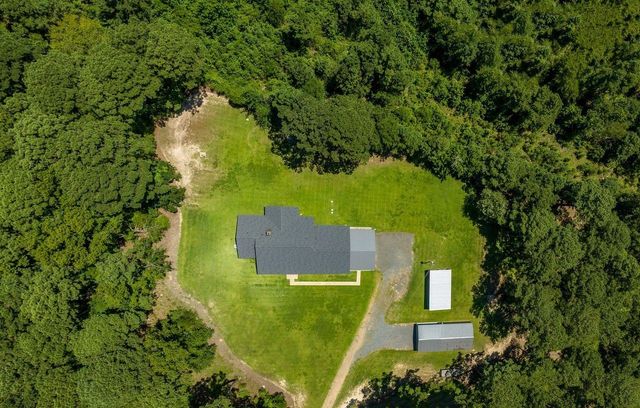 808 Mercer Rd, Marshall, TX 75672
