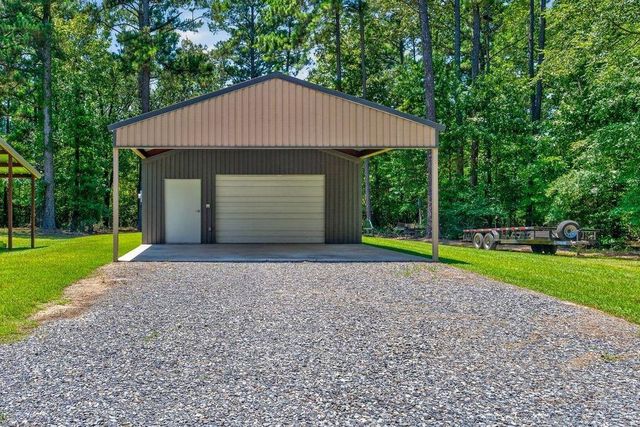 808 Mercer Rd, Marshall, TX 75672