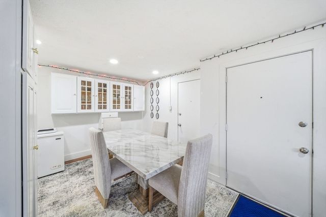 502 Oak 9, Brockton, MA 02301