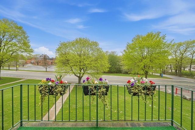 502 Oak 9, Brockton, MA 02301