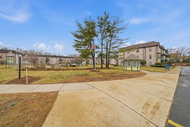 502 Oak 9, Brockton, MA 02301