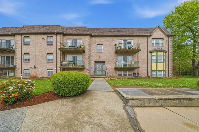 502 Oak 9, Brockton, MA 02301