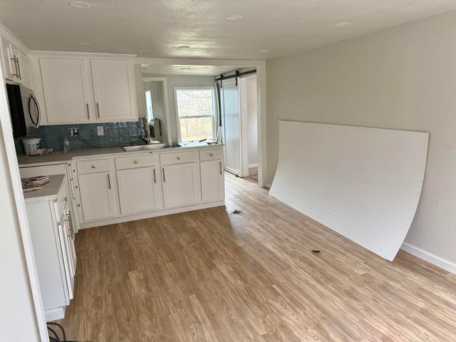 999 Hebron Road, Granby, MO 64844