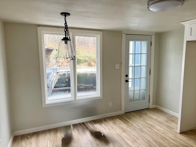 999 Hebron Road, Granby, MO 64844