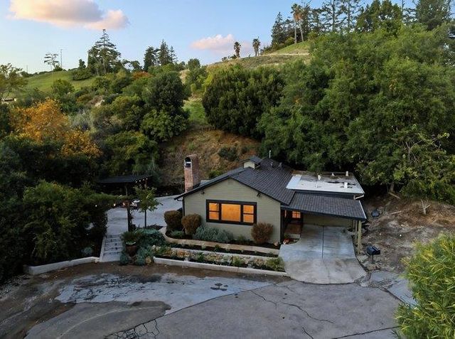 11265 Canyon Drive, San Jose, CA 95127