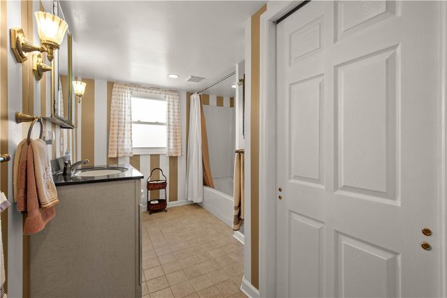 419 GLENN AVE, Scott Twp, PA 15106