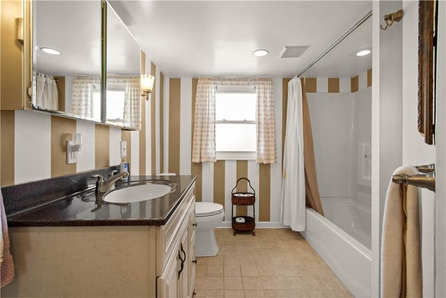419 GLENN AVE, Scott Twp, PA 15106