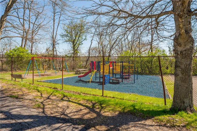 419 GLENN AVE, Scott Twp, PA 15106