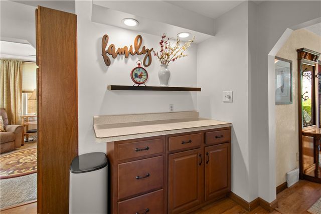 419 GLENN AVE, Scott Twp, PA 15106